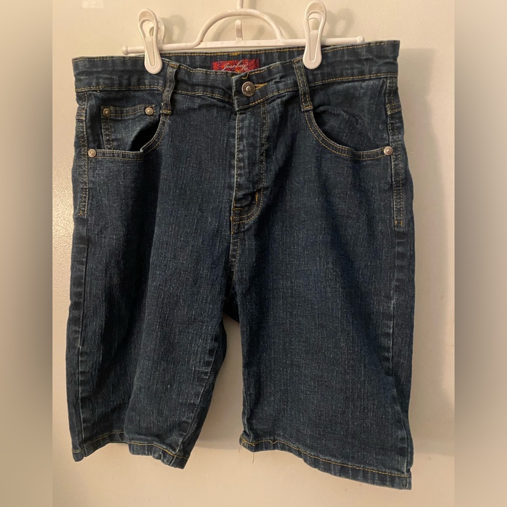 Jeanbay denim jean shorts size 12. Design on back pockets w/ some stones missing